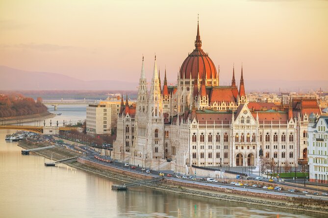 Budapest Scavenger Hunt and Highlights Self Guided Audio Tour - Getting started at the Hungarian Parliament Building, 24/7