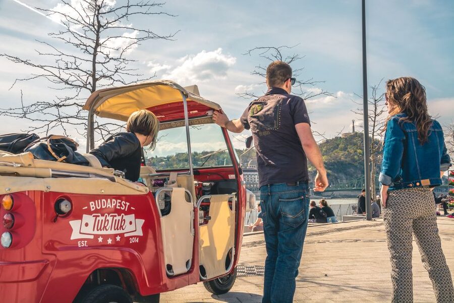Budapest: Scenic Tuk Tuk Tour - Getting picked up in downtown and dropped right back
