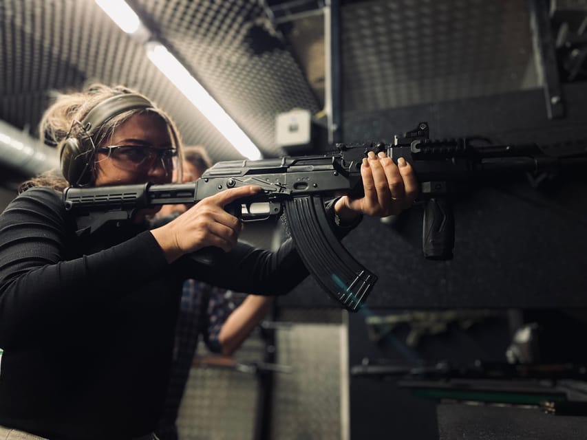 Budapest: Shooting Experience for Couples, The Perfect Date - Who This Budapest Shooting Session Suits Best (And Who Should Skip It)