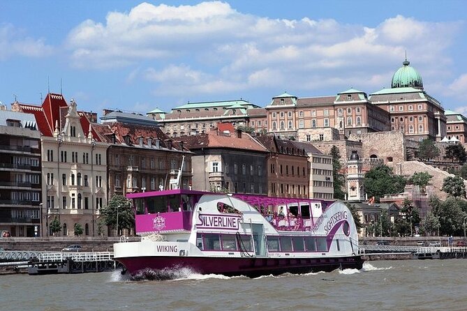 Budapest Sightseeing with Drink Included - The drink part: why it changes the whole cruise experience