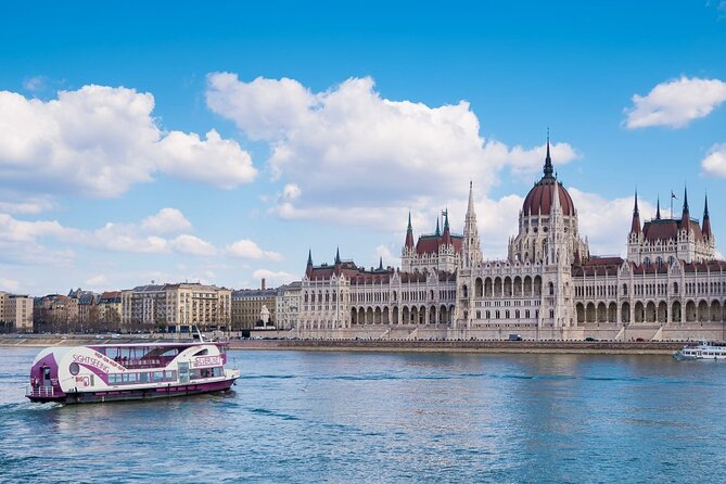 Budapest Sightseeing with Drink Included - Who this Danube cruise is best for