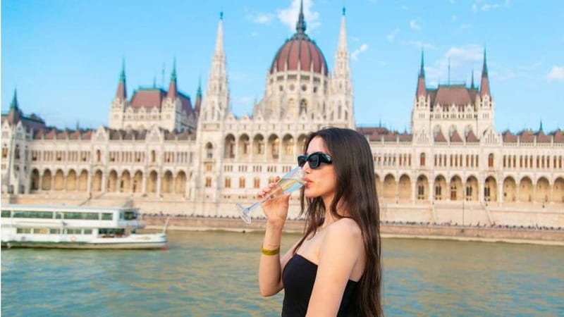 Budapest: Sip and Sail River Cruise with Unlimited Prosecco - The 75-Minute Sunset Cruise: How the Ride Feels