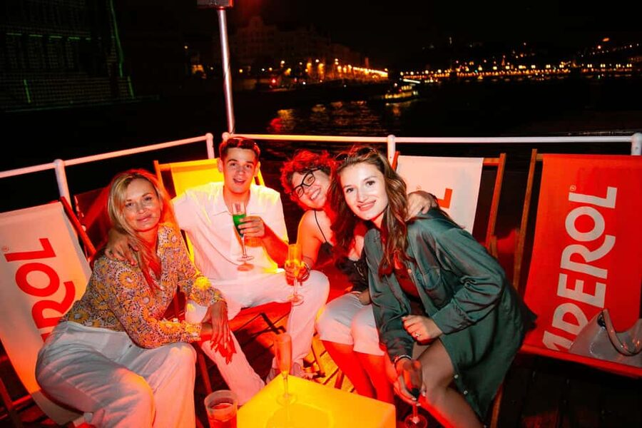Budapest: Sip & Sail Danube Cruise with Prosecco Cocktails - 75 minutes on the water, and what that timing really means