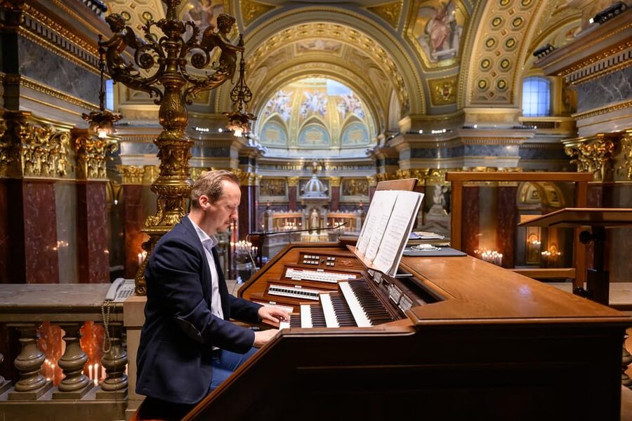 Budapest: St.Stephen's Basilica Grand Organ Concert Tickets - Panoramic terrace views: a good last chapter to the visit