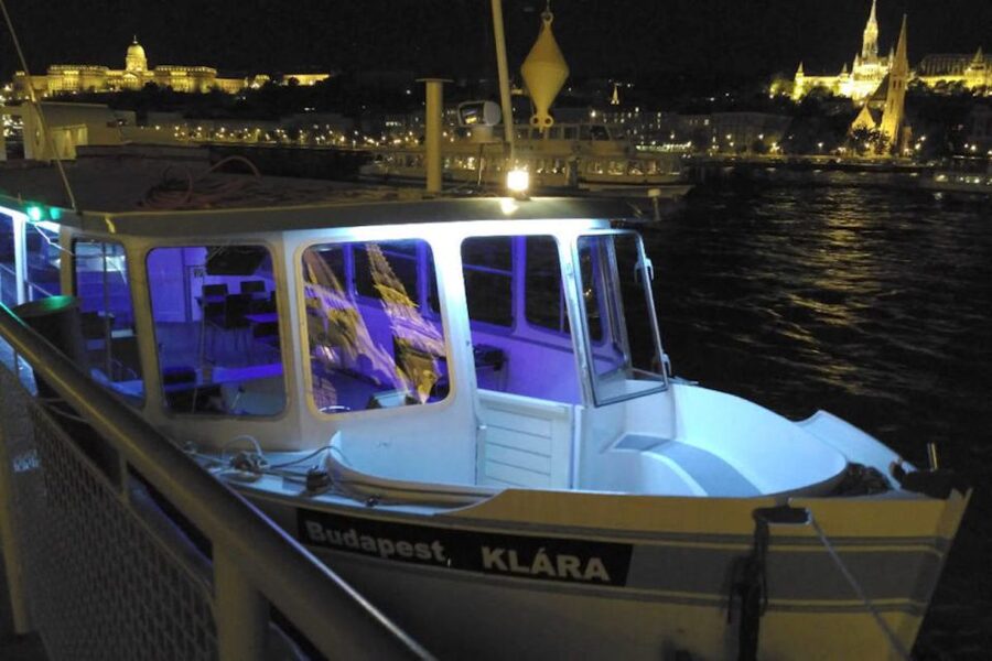 Budapest: Stag Party Boat with Beer and Wine - A Private Danube Party Hour on MS Klara