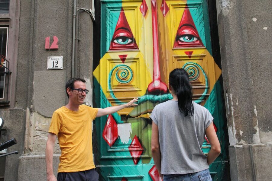 Budapest: Street Art Tour - Jewish Quarter Street Art, and Why It Works Here