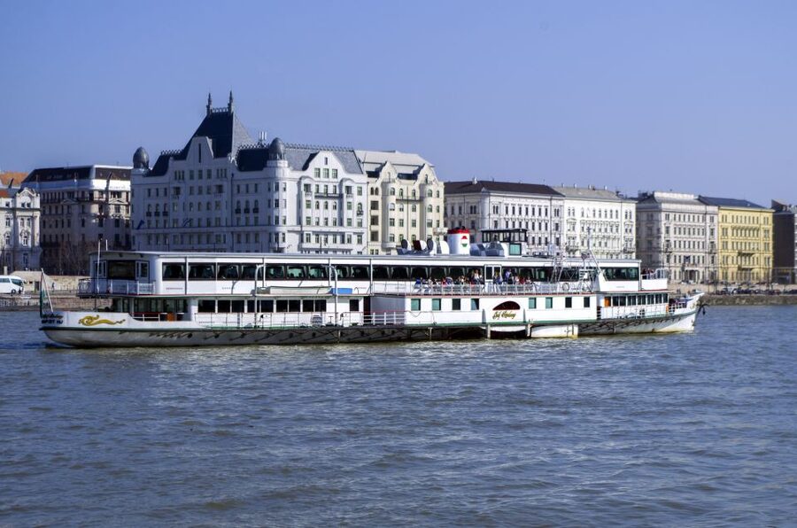 Budapest: Summer Brunch & Cruise with Prosecco or Cake - Comfort, service, and timing tips that make a difference