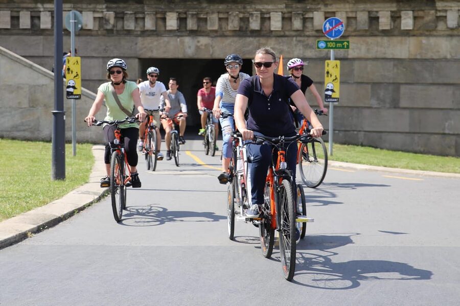 Budapest: Sunset guided bicycle ride - Price value: why this ride costs $33 and what that really buys you