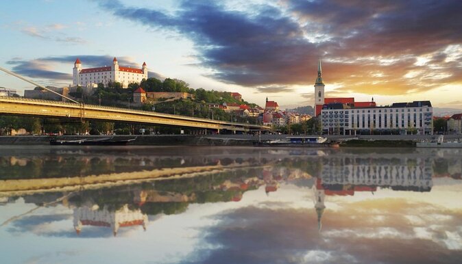 Budapest to Bratislava Costumizable Private Day tour with lunch - Key highlights I’d circle before you book