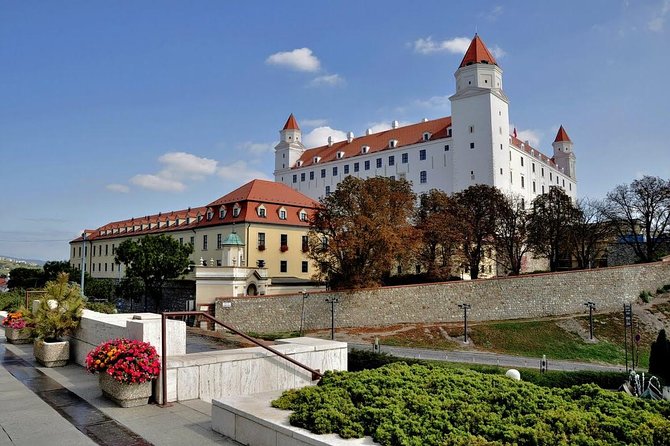Budapest to Bratislava Costumizable Private Day tour with lunch - Why Bratislava Makes Sense as a Budapest Day Trip