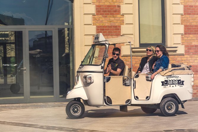Budapest TukTuk Private Tour with Goulash Soup in the Downtown - Baths, Jewish Quarter Landmarks, and Central Market Hall Energy