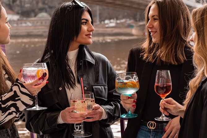 Budapest Unlimited Prosecco and Wine Cruise Day or Sunset Option - Price and Timing, Is $42 for About 60 Minutes Worth It?