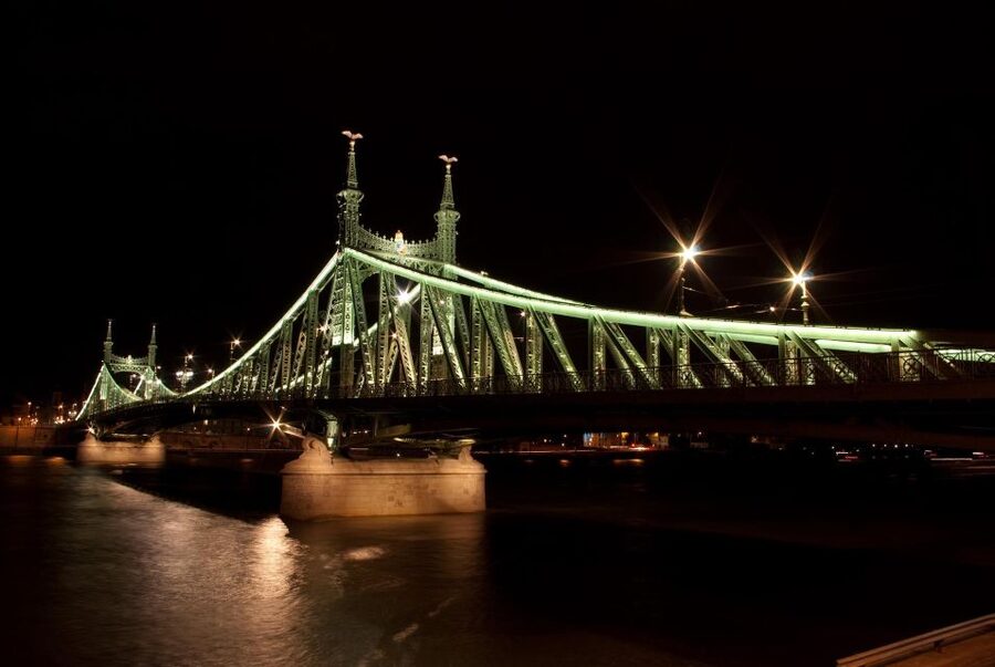 Budapest: Unlimited Prosecco and Wine Sightseeing Cruise - Key things I’d focus on before you go