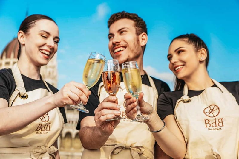 Budapest: Unlimited Prosecco, Beer and Aperol Spritz Cruise - A Danube night cruise where the views are the real souvenir