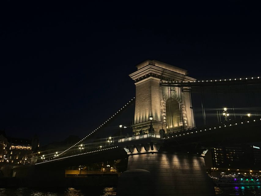 Budapest: Unlimited Prosecco, Beer and Aperol Spritz Cruise - Value for money: why this price works if your goal is a night out