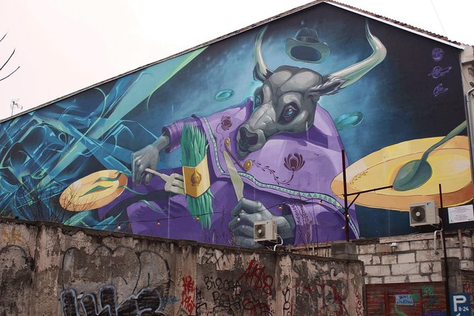 Budapest Urban Art - Private Street Art Tour with a Drink in a Ruin Bar - Walking the murals of District 7, wall by wall