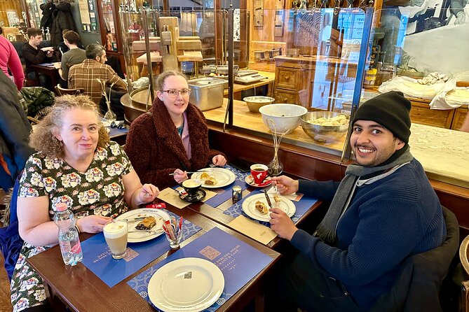Budapest Urban Treats - Cake and Coffee House Tour - Key highlights to look for on this Budapest cake and coffee tour