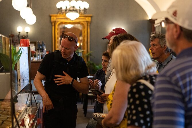 Budapest Urban Treats - Cake and Coffee House Tour - From the Hungarian State Opera to café hopping on foot