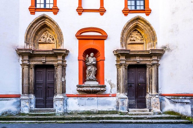 Budapest-Vienna One-Way Sightseeing Transfer - Bratislava’s Old Town and castle skyline: history you can actually walk through