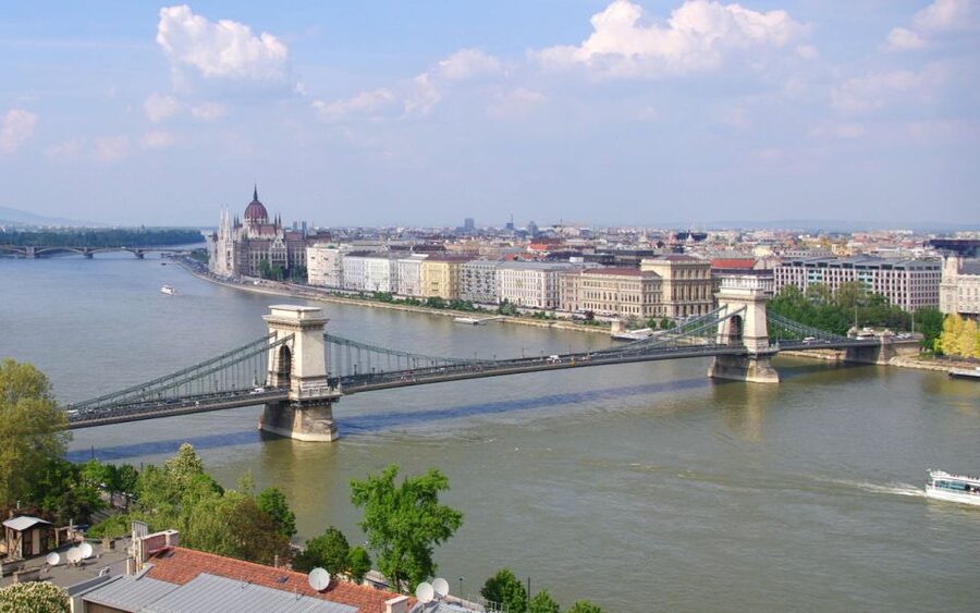 Budapest: Walking Tour in German - Price and Value: Is $41 Fair for 3 Hours of Budapest?