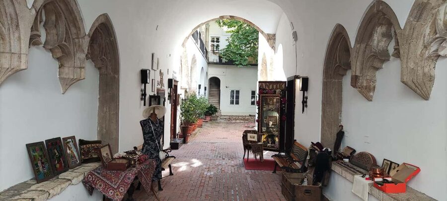 Budapest: Walking Tour in the Buda Castle District - Small practical tips so you don’t suffer on the cobblestones