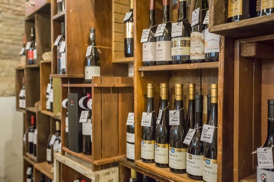 Budapest: Wine, Cheese, and Charcuterie Tasting - Where You Start in Budapest: The Central Tasting Table Setup