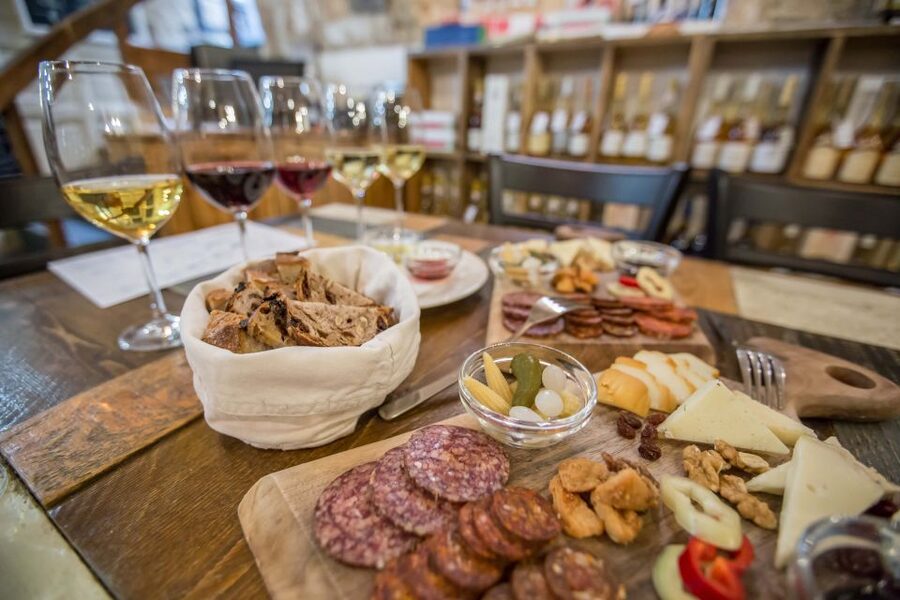 Budapest: Wine, Cheese, and Charcuterie Tasting - The Format: How 1.5 Hours Teaches You to Taste Hungarian Wine