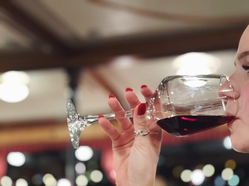 Budapest: Wine & Dine Cruise on the Danube - Should you book the Budapest Wine and Dine Danube cruise?