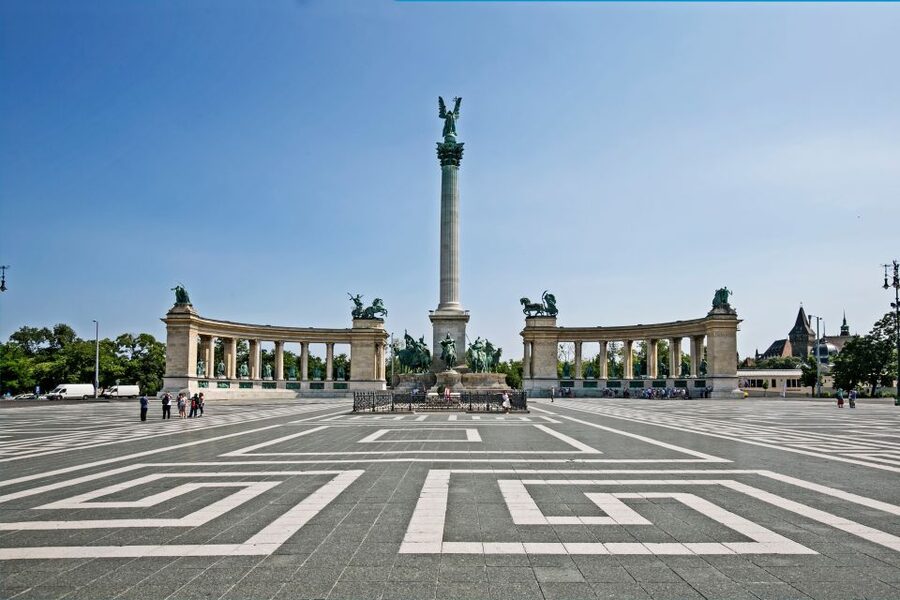 Budapest ❤️Winter Bike Tour with Coffee Stop❤️ - Key Things You Should Know Before You Ride
