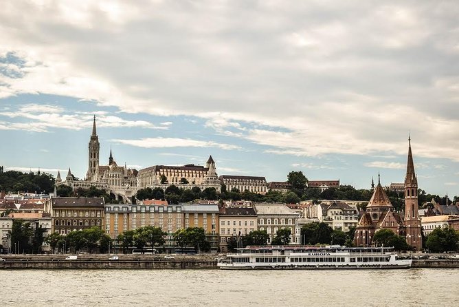 Castle District tour with Matthias Church Ticket & Cake & Coffee - Holy Trinity Column and the Human Side of Plague Memory