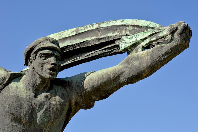 Communism in Hungary with a Historian - St. Stephen’s Basilica Outside: Religion, Church Survival, and Soft Power