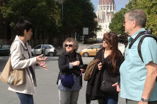 Communist Budapest Walking Tour - What to wear and bring for a 3-hour walk