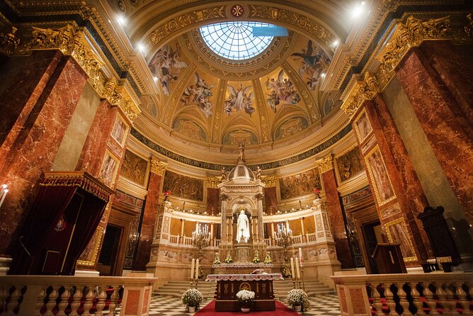 Comprehensive sightseeing tour - Hungarian State Opera House, then St. Stephen’s Basilica