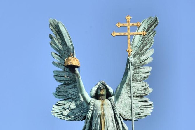 Comprehensive sightseeing tour - Heroes’ Square and the Millennium story behind Hungary’s monuments
