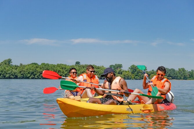 Danube Bend Hiking and Kayaking - Snacks, drinks at the hippie bar, and what to do about lunch