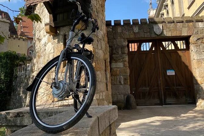 E-Bike Guided Tour in Castle Hill Budapest - Erzsébet Bridge: panoramas plus the story of a bridge rebuilt
