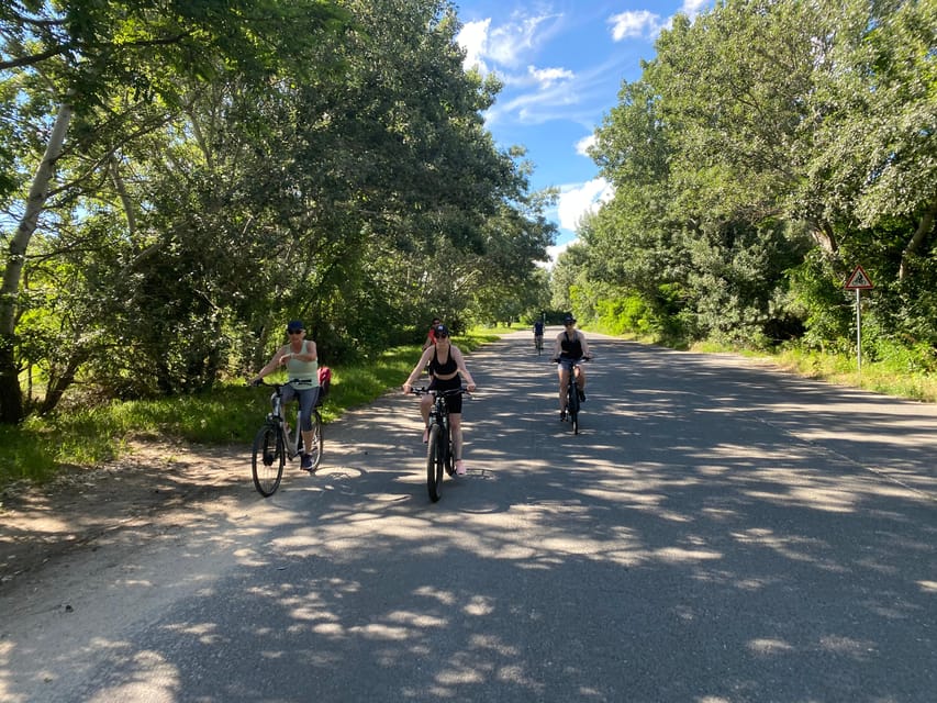 E-Bike Tour to Szentedre - Szentendre in 1.5 hours: wander cobblestones at your own pace