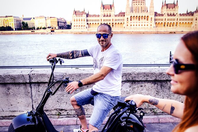 Easy & Convenient E-Scooter Rental for Sightseeing in Budapest - Safety gear included: helmet, lock, lights (and why that matters)