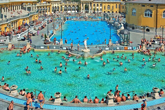 Entrance to Szechenyi Spa in Budapest - Setting up your day: pools, lockers, and how to avoid wasting time