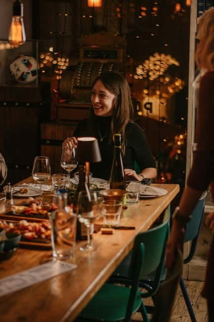 Food and Wine Tasting in Budapest by the Basilica - The Guided Flow: What Your 2 Hours Actually Look Like