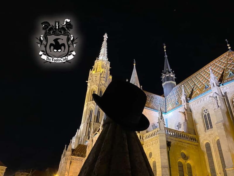 FoolsCode: EscapeRoom/Sightseeing tour with Actor Tourguide - Why the Sunset Start Time Makes This Tour Better