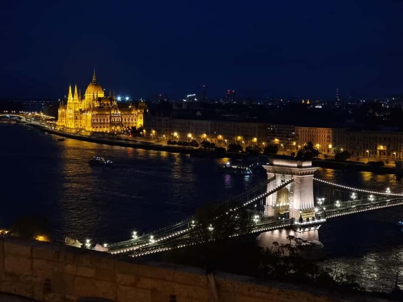 FoolsCode: EscapeRoom/Sightseeing tour with Actor Tourguide - Who This Treasure Hunt Is Best For (And Who Should Skip)