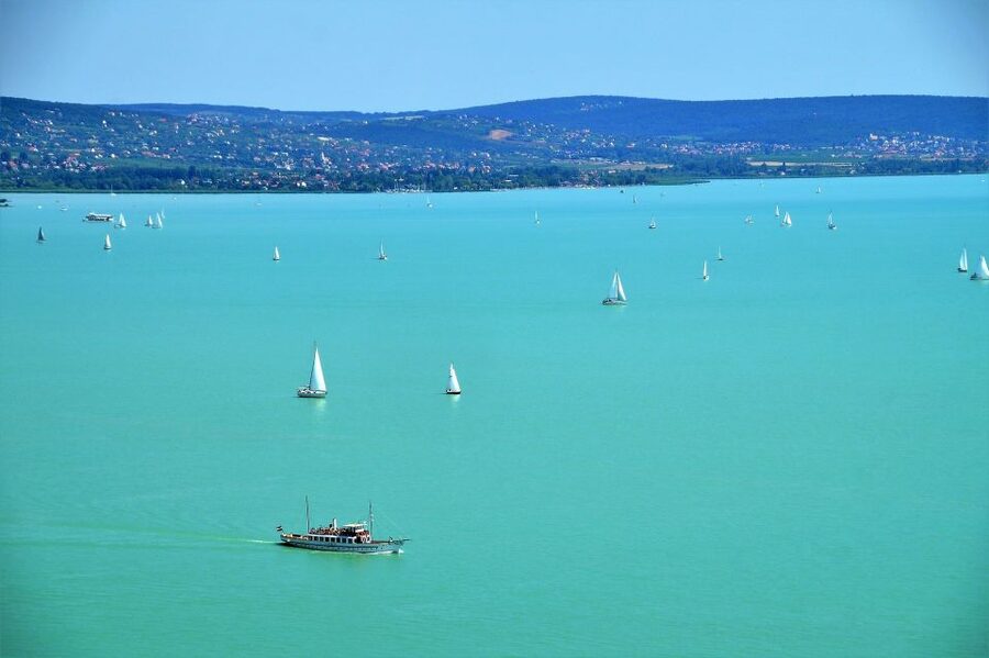 From Budapest: Lake Balaton Tour - Balatonfüred lakeshore promenades, villas, and the yachting marina