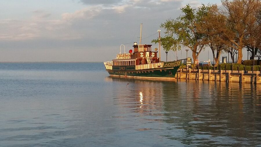 From Budapest: Lake Balaton Tour - Lunch break and the swimming option that is not guaranteed