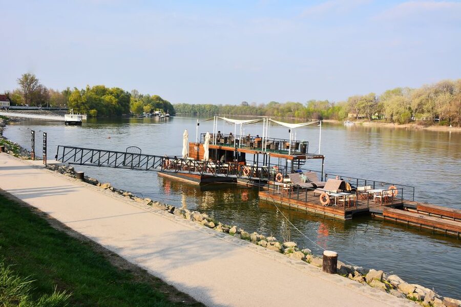 From Budapest: Szentendre Artists' Village Tour - Getting from Budapest: transfer times and when the boat is in play