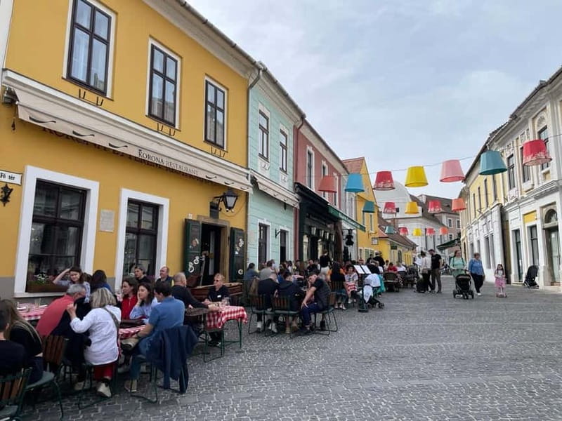 From Budapest: Szentendre Day Trip with Street Food - Getting there smoothly from Budapest: train + a clear meeting point