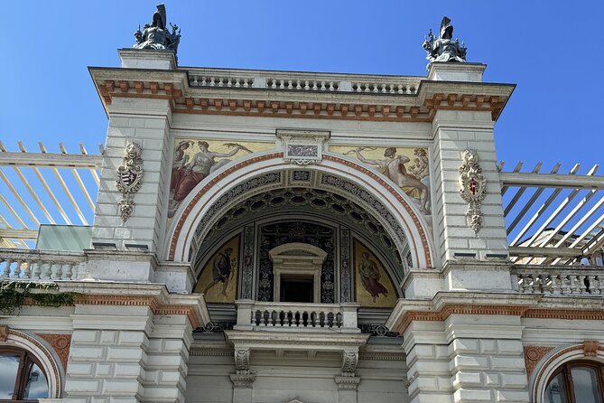 Gems of the Budapest Castle District Walking Tour - Fisherman’s Bastion: statues, legends, and a real Pest view break