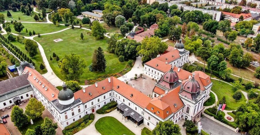 Godollo: The Royal Palace of Gödöllő Ticket - Moving Through the Grassalkovich Era Like a Family Story