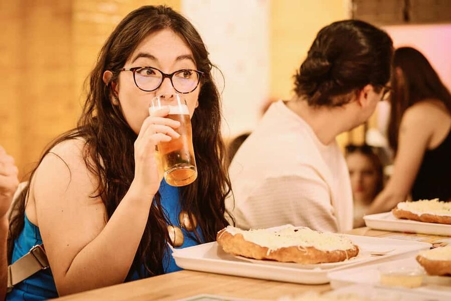 Guided Tipsy Food Tour with Drinks Included in Budapest - Timing Tips for a Smooth 2.5 Hours