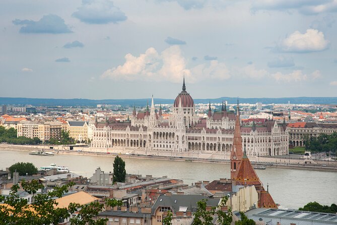 Guided Tour in Budapest Castle District - Stop 4: Matthias Church inside, optional and ticketed